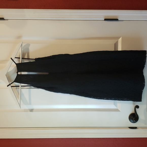 URBAN OUTFITTERS Kimchi Blue Black Scallop Lace Surplice Bodycon Dress sz 6 NEW - Picture 9 of 14